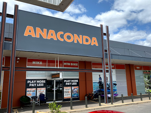 Anaconda Mile End