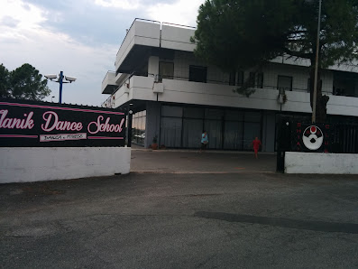 Flanik Dance School Via I. Galvani, SNC, 00015 Monterotondo RM, Italia