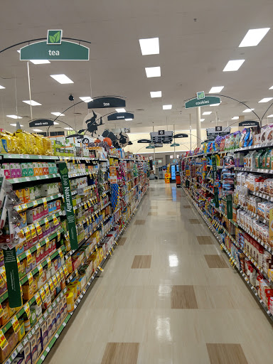 Grocery Store «Kroger», reviews and photos, 17447 Haggerty Rd, Northville, MI 48168, USA