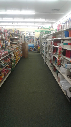 Dollar Store «Dollar Tree», reviews and photos, 2745 Market St, Warren, PA 16365, USA