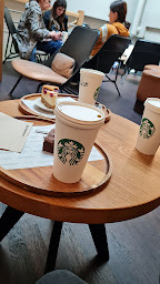Photo n°4 de Starbucks à Lille ()