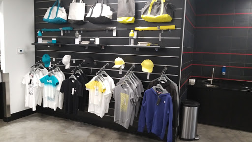 Car Dealer «MINI of Ontario», reviews and photos, 1251 Auto Center Dr, Ontario, CA 91761, USA