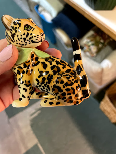 Thrift Store «Tambourine Resale Shop», reviews and photos, 1619 10th Ave, Vero Beach, FL 32960, USA