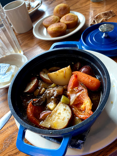 American Restaurant «Cracker Barrel Old Country Store», reviews and photos, 23030 Indian Creek Dr, Sterling, VA 20166, USA