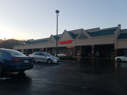 Grocery Store «Giant Food Stores», reviews and photos, 4855 West Chester Pike, Newtown Square, PA 19073, USA