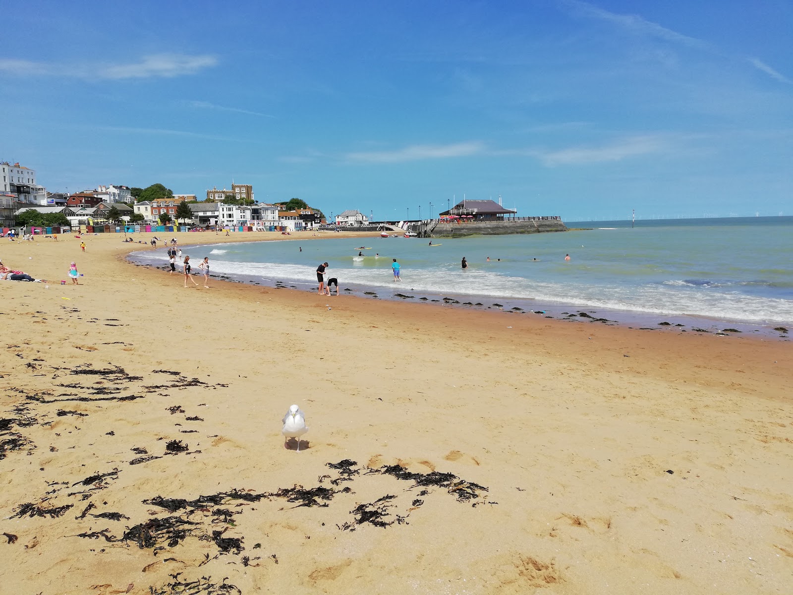 Foto van Viking Bay beach met helder fijn zand oppervlakte