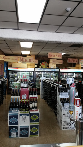 Liquor Store «Radnor Wines and Spirits», reviews and photos, 4685 Trousdale Dr # C, Nashville, TN 37204, USA