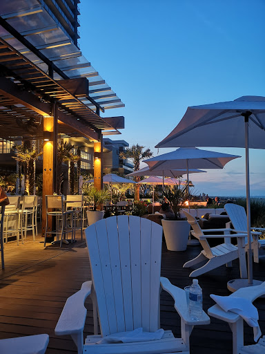 Tulu Seaside Bar & Grill