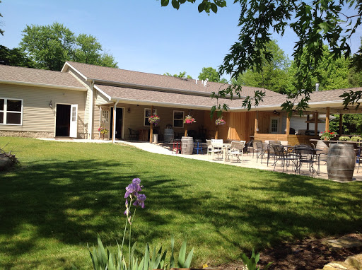 Winery «Country Porch Winery», reviews and photos, 2282 Wilson Sharpsville Rd, Cortland, OH 44410, USA