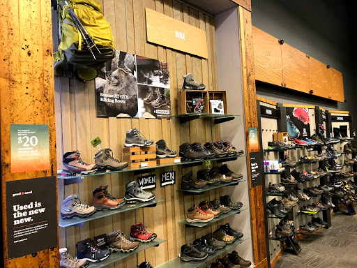 Camping Store «REI», reviews and photos, 6281 W 135th St, Overland Park, KS 66223, USA