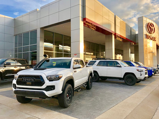 Toyota Dealer «Toyota of Dallas», reviews and photos, 2610 Forest Ln, Dallas, TX 75234, USA