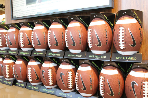 Sporting Goods Store «World Tennis - Alton Sports In Motion», reviews and photos, 1448 Alton Rd, Miami Beach, FL 33139, USA