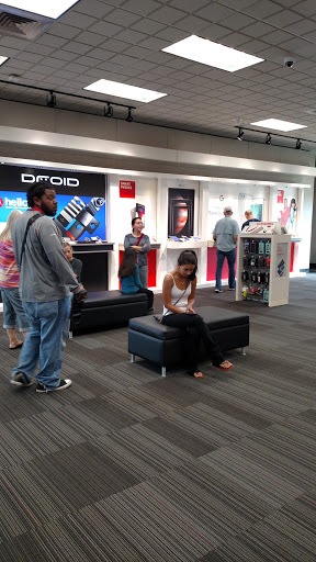 Cell Phone Store «Verizon», reviews and photos, 15749 Farm to Market Rd 529, Houston, TX 77095, USA