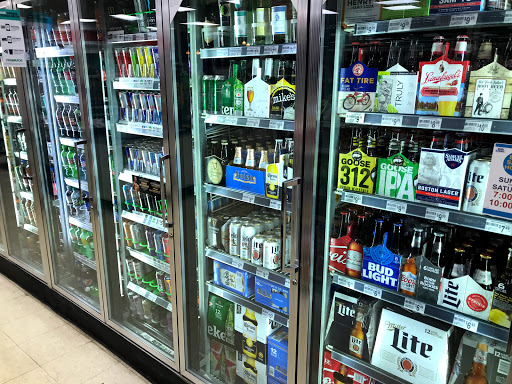 Convenience Store «7-Eleven», reviews and photos, 326 W Liberty Dr, Wheaton, IL 60187, USA