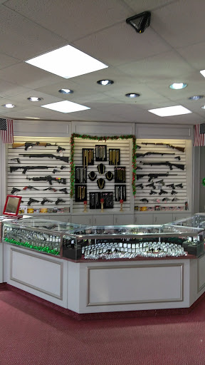 Jewelry Store «The Castle Jewelry and Pawn», reviews and photos, 1688 E Kemper Rd, Cincinnati, OH 45246, USA