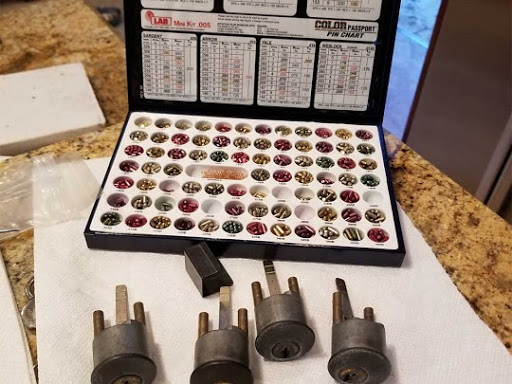 Locksmith «Clinton Locks LLC», reviews and photos, 3238 N High St, Columbus, OH 43202, USA