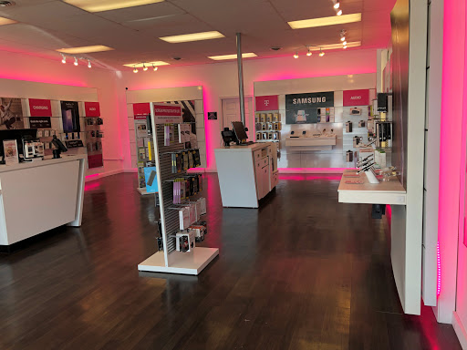 Cell Phone Store «T-Mobile», reviews and photos, 18585 Coastal Hwy #12, Rehoboth Beach, DE 19971, USA