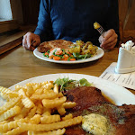 Photo n°1 de l'avis de Elke.a fait le 25/08/2021 à 16:05 sur le  Schnitzelschmiede am Schloss à Weißenfels