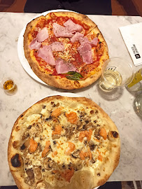 Pizza du Restaurant italien IT - Italian Trattoria Boulevard de Clichy à Paris - n°17