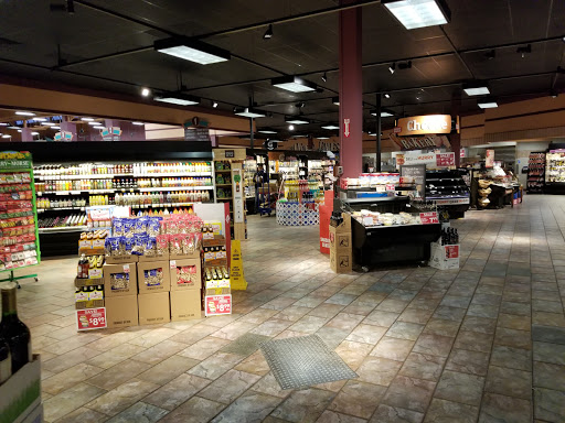 Supermarket «Giant Eagle Supermarket», reviews and photos, 4401 Mayfield Rd, South Euclid, OH 44121, USA