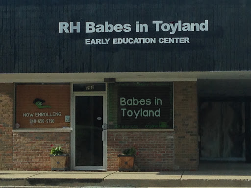Day Care Center «Babes In Toyland Day Care», reviews and photos, 298 W Tienken Rd, Rochester Hills, MI 48306, USA