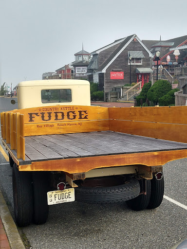 Coffee Shop «The Coffee Bouteaque», reviews and photos, 325 9th St #22, Beach Haven, NJ 08008, USA