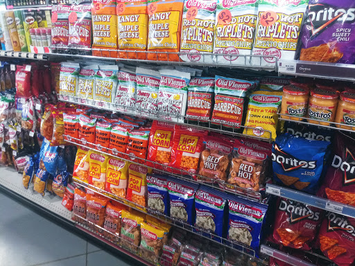 Liquor Store «Red Roof Liquor & Lottery», reviews and photos, 301 S Port Dr, Columbia, IL 62236, USA