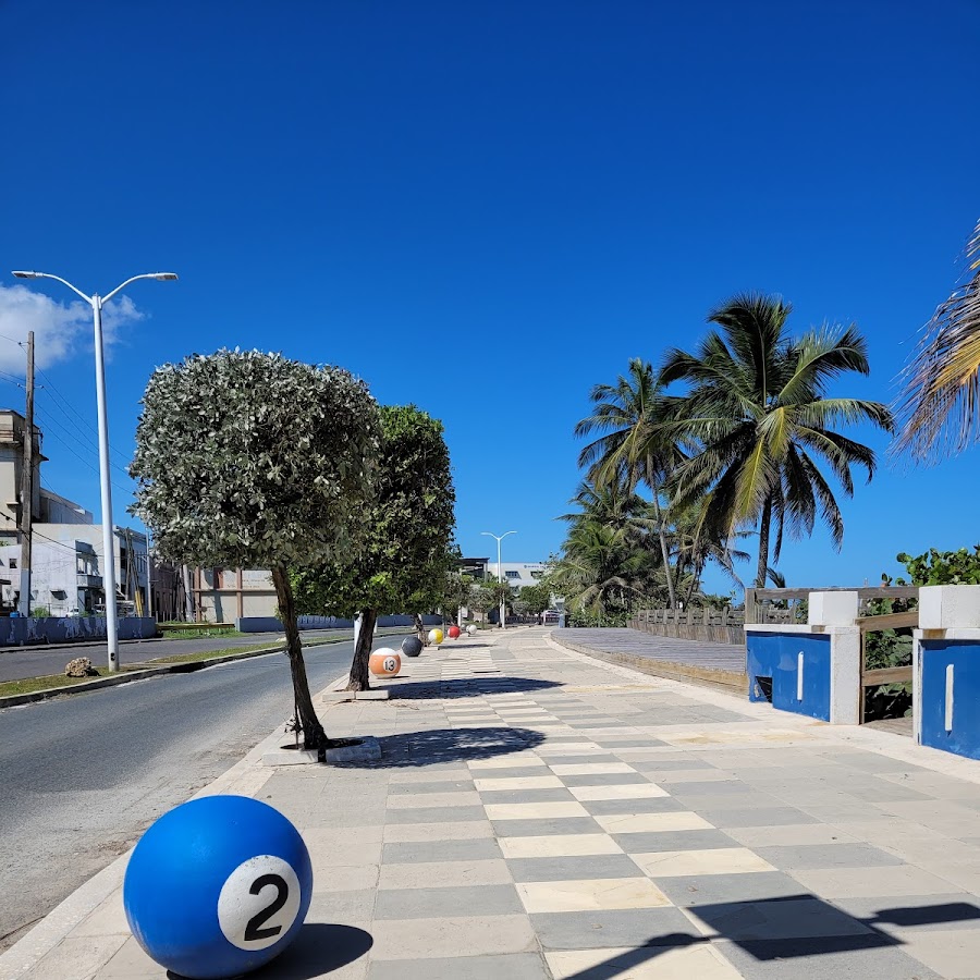 Arecibo Promenade