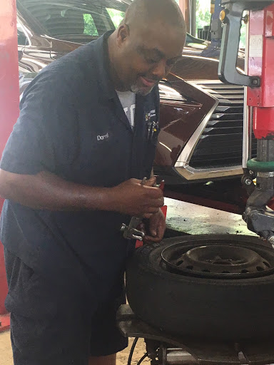 Auto Repair Shop «Island Tire & Automotive Services», reviews and photos, 4 Palmetto Bay Rd, Hilton Head Island, SC 29928, USA