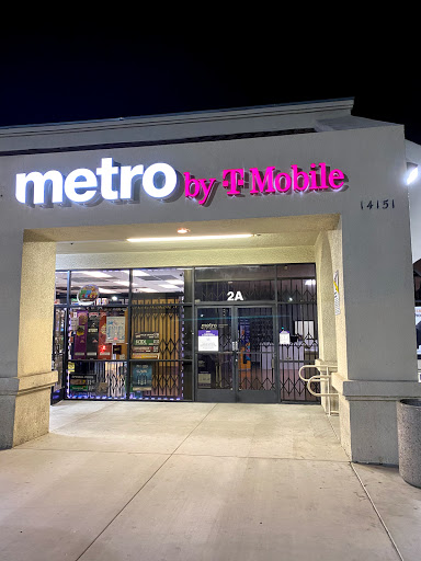 MetroPCS Authorized Dealer, 14151 Ramona Blvd, Baldwin Park, CA 91706, USA, 