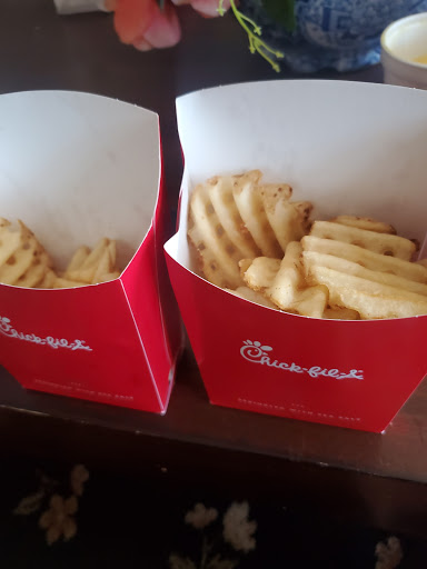 Fast Food Restaurant «Chick-fil-A», reviews and photos, 9611 Mentor Ave, Mentor, OH 44060, USA