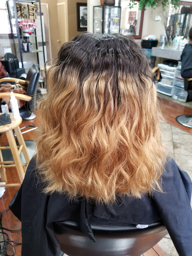 Beauty Salon «Sista Sista Beauty Salon», reviews and photos, 1949 W Cass St, Tampa, FL 33606, USA