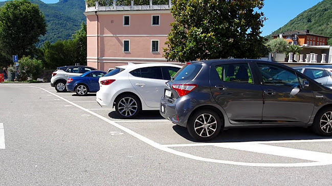 Parcheggi pubblici piazzale Al Doyro