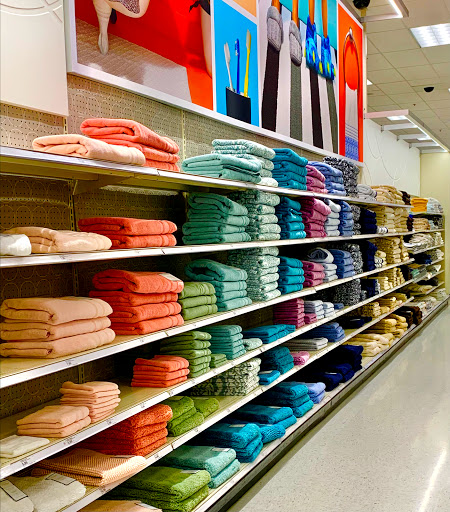 Department Store «Target», reviews and photos, 11525 S Pkwy Plaza Dr, South Jordan, UT 84095, USA