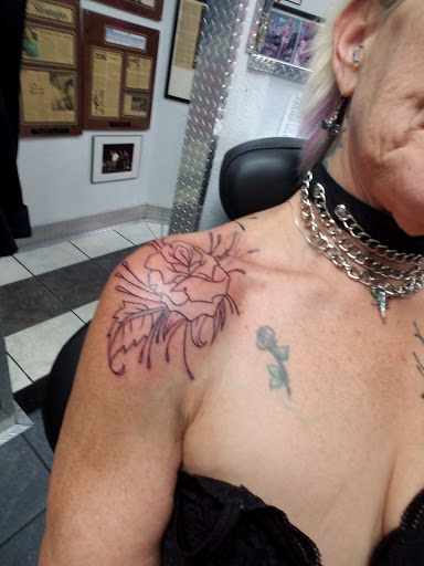 Tattoo Shop «Celebrity Tattoo», reviews and photos, 11730 W Colfax Ave, Lakewood, CO 80215, USA