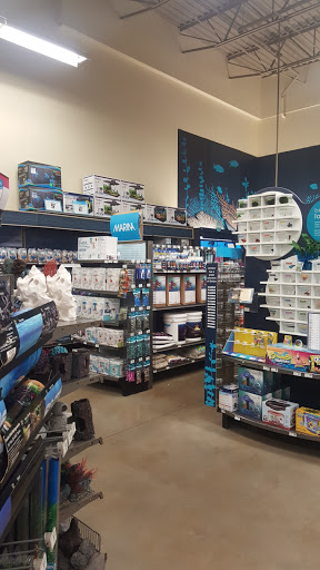 Pet Supply Store «Petco Animal Supplies», reviews and photos, 29560 W Seven Mile Rd, Livonia, MI 48152, USA