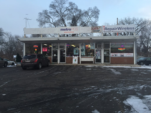 MetroPCS Authorized Dealer, 1508 E 66th St, Richfield, MN 55423, USA, 