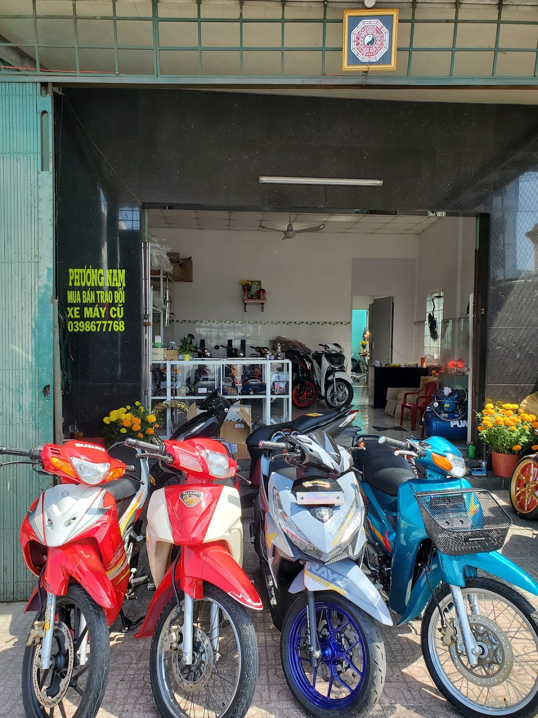 Cửa hàng xe máy Phương Nam