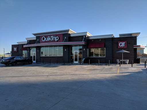 Gas Station «QuikTrip», reviews and photos, 1600 Lyndon B Johnson Fwy, Farmers Branch, TX 75234, USA