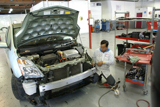 Auto Body Shop «Da-Les Auto Body Shop», reviews and photos, 728 San Aleso Ave, Sunnyvale, CA 94085, USA