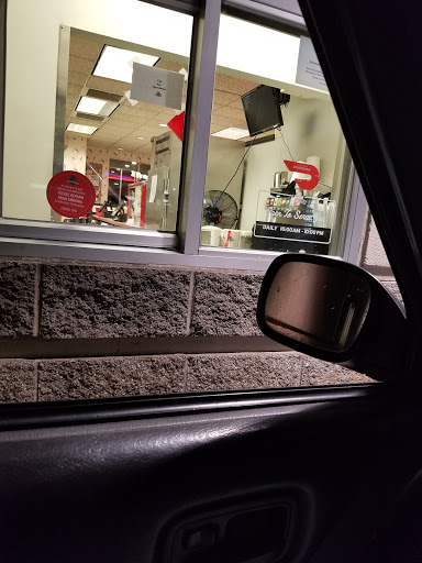 Shopping Mall «Division Crossing Shopping Mall», reviews and photos, 16353 SE Division St, Portland, OR 97236, USA