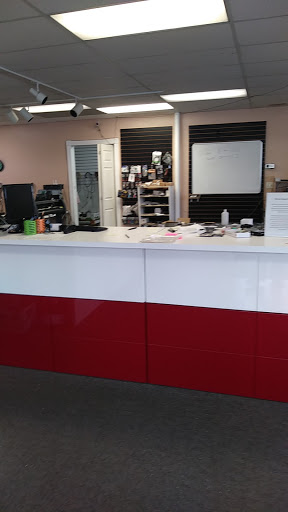 Computer Repair Service «IT Repair Central», reviews and photos, 11124 Gravelly Lake Dr SW, Lakewood, WA 98499, USA