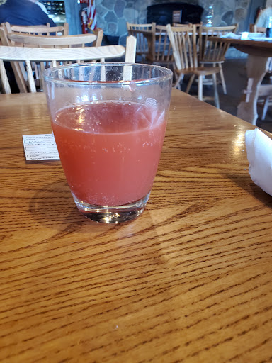 American Restaurant «Cracker Barrel Old Country Store», reviews and photos, 16 Nashua Rd, Londonderry, NH 03053, USA