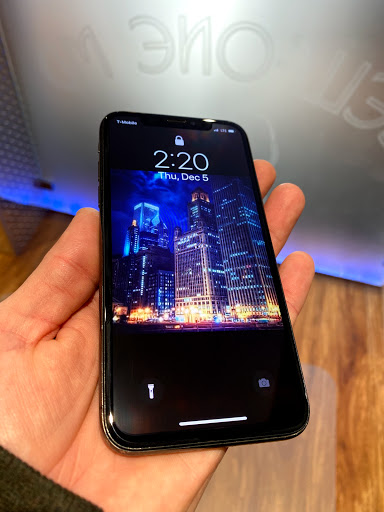 Cell Phone Store «Cellfone MD Cell phone repair», reviews and photos, 7708 W Belmont Ave, Chicago, IL 60634, USA