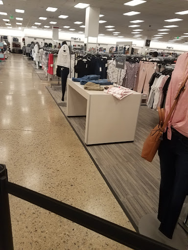 Department Store «Nordstrom Rack Crocker Park», reviews and photos, 30121 Detroit Ave, Westlake, OH 44145, USA