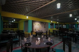 Oceanos Restaurant image