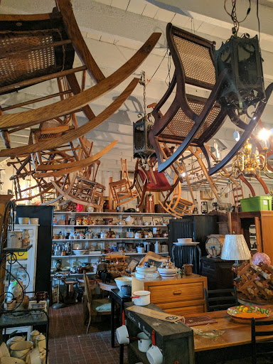 Antique Store «The Country Store», reviews and photos, 3850 Nashville Rd, Franklin, KY 42134, USA