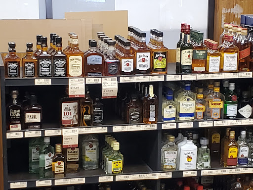 Liquor Store «Fine Wine & Good Spirits», reviews and photos, 2143 MacDade Boulevard, Holmes, PA 19043, USA