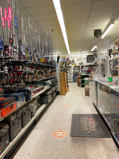 Sporting Goods Store «Hunters Gallery», reviews and photos, 237 Mt Cobb Hwy, Hamlin, PA 18427, USA