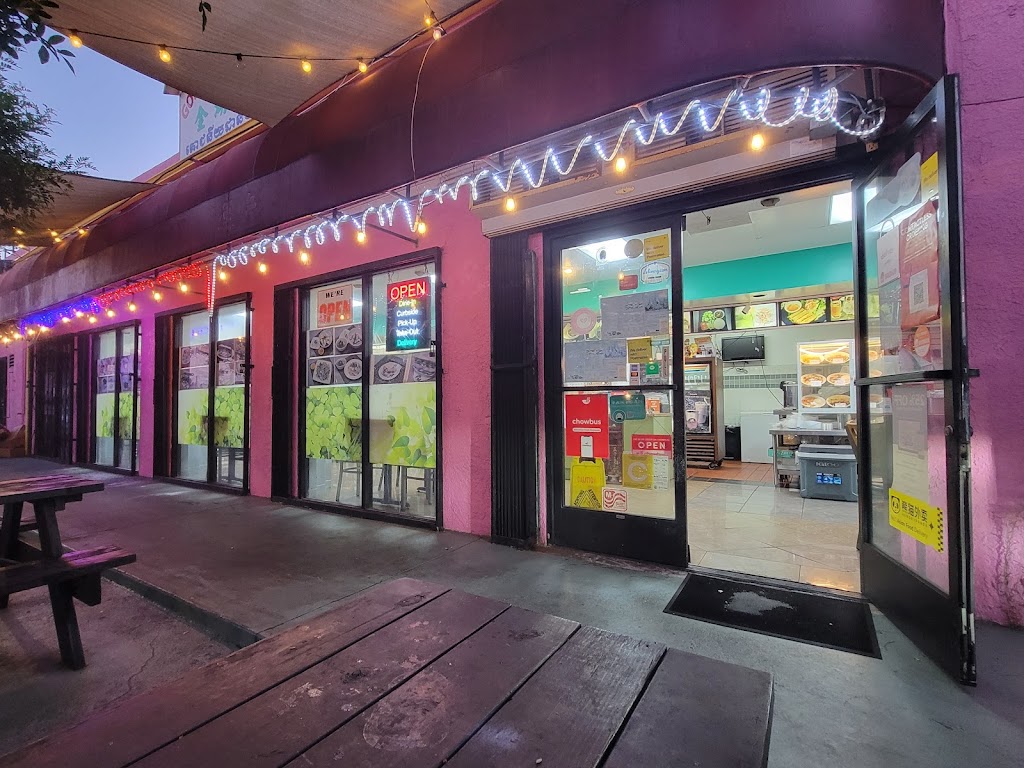 Golden Lake Eatery 90012